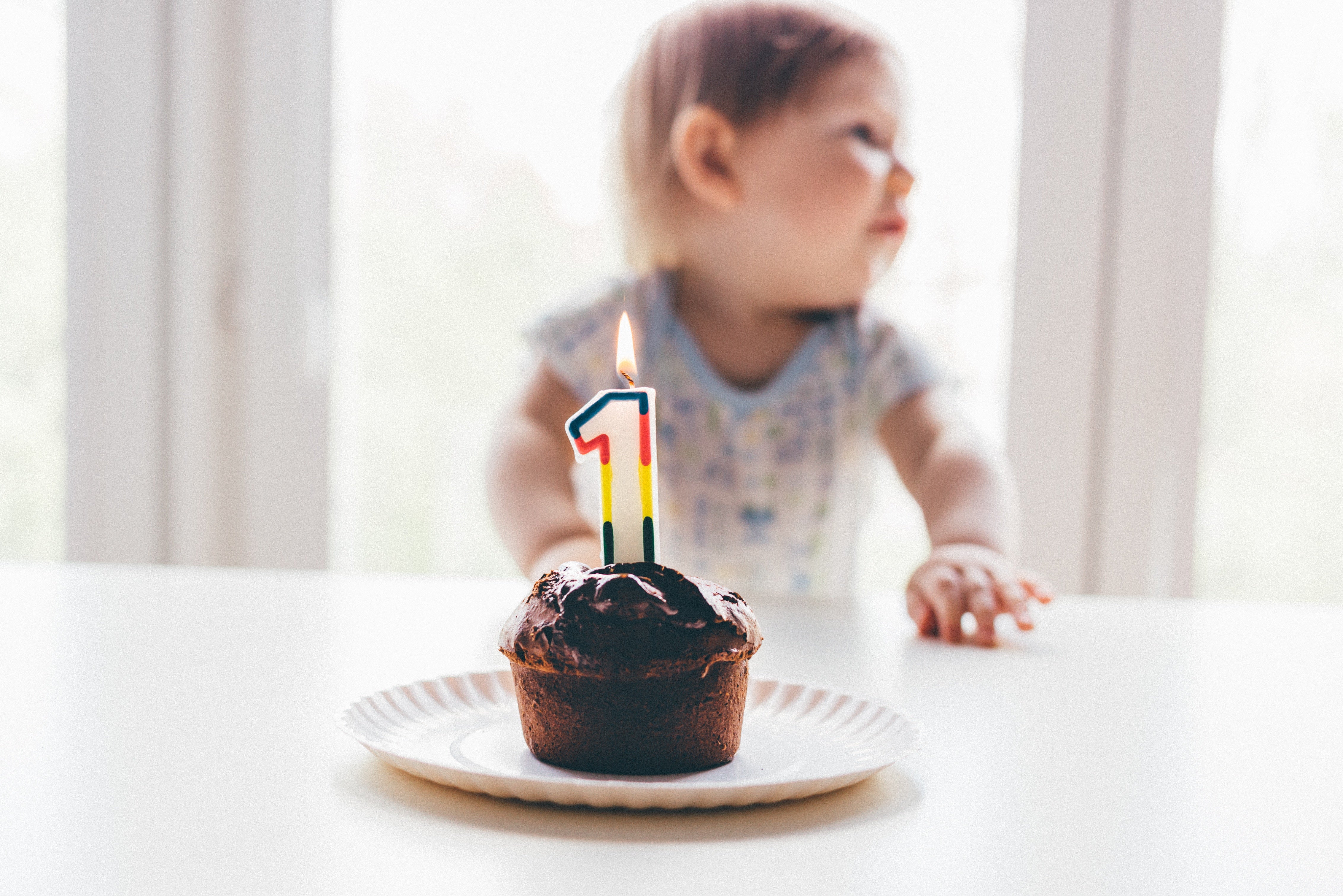 How to save money when you're planning a kids' birthday party on a budget?