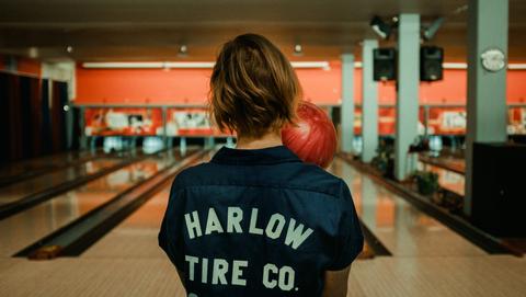 How to throw a Bowling birthday party for Kids?