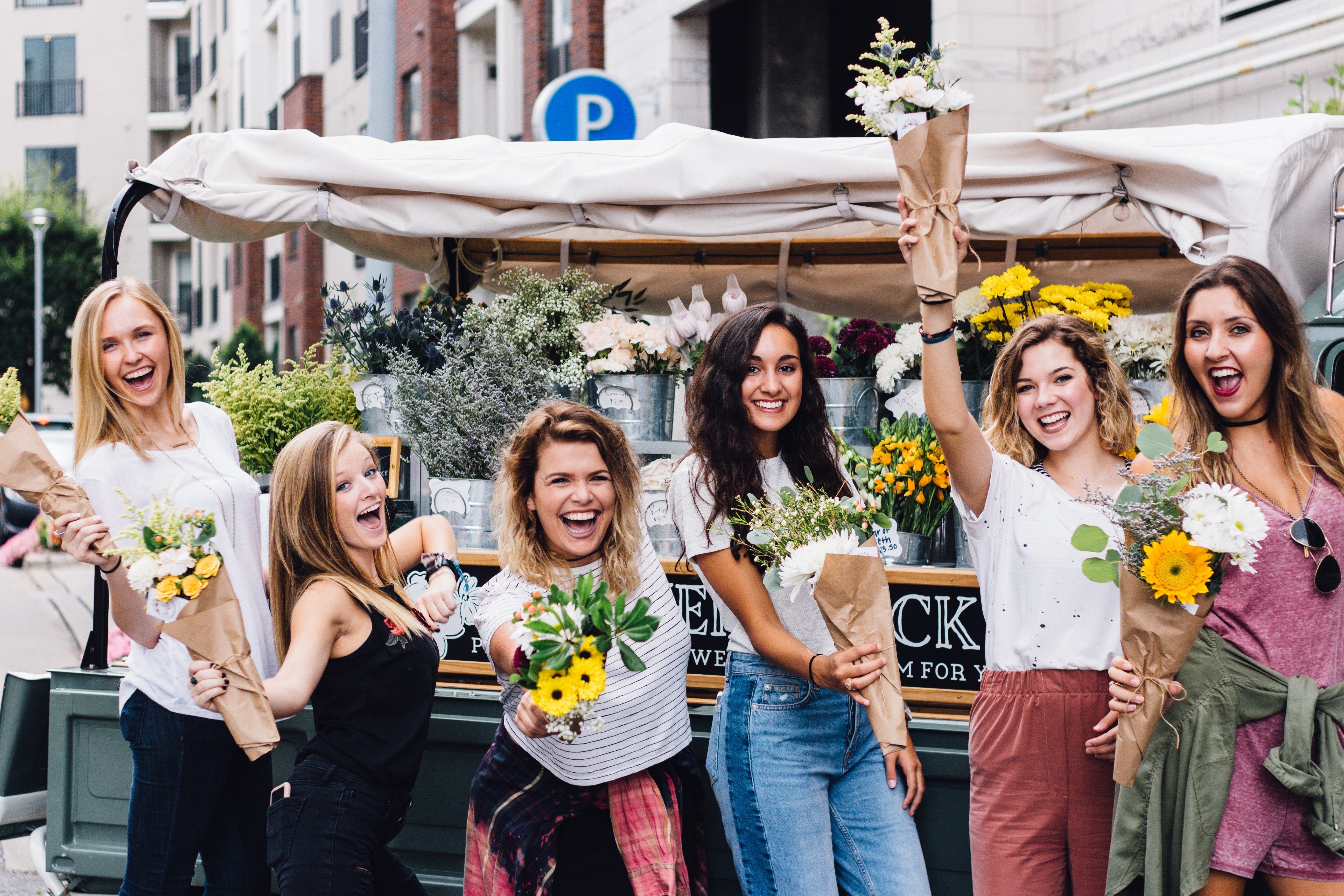 How to plan a Bridal shower: checklist and timeline