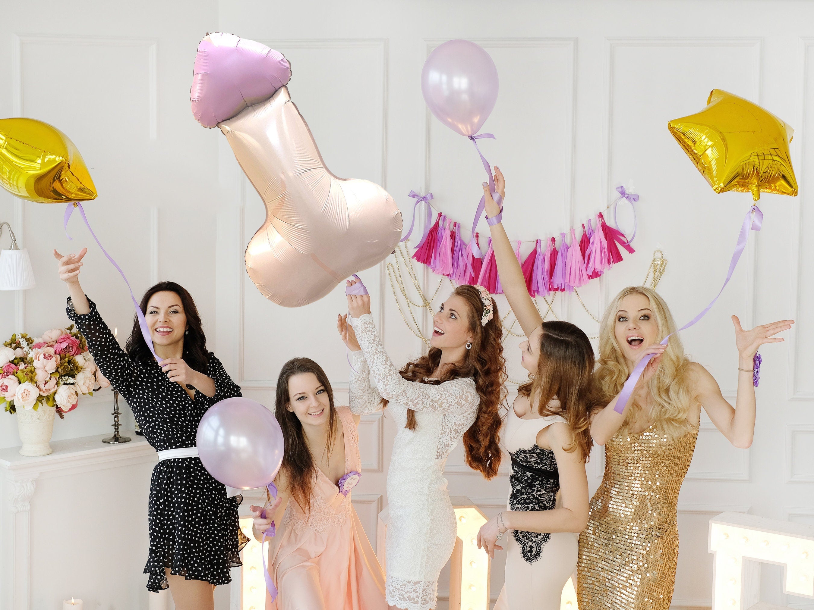 32'' Cute Penis / Dick Shape Mylar Balloon